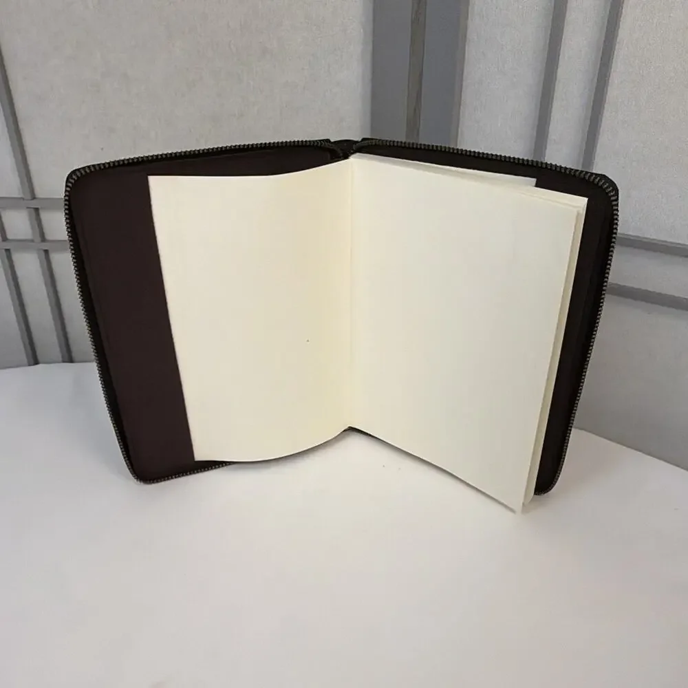 Brand New Earthbound Trading Zip Up Leather Journal With Front Pocket Refillable